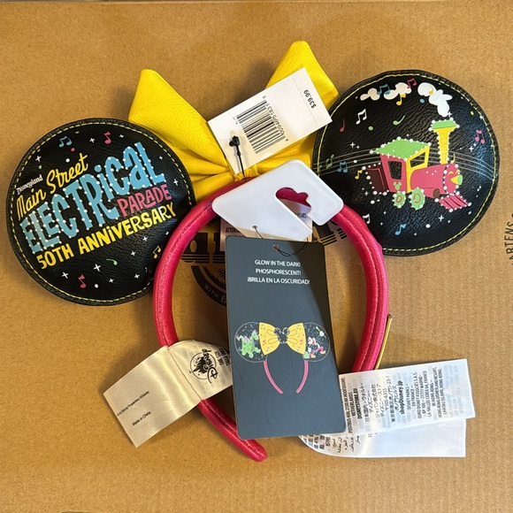 Glow in the dark Disneyland Main Street Electrical Parade Minnie Mouse Ears new - Picture 4 of 4